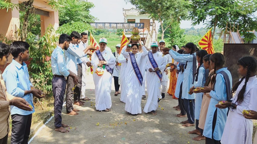 भेमई (सागवाड़ा) में आज के युवाओं में आध्यात्मिक गुणों का विकासज विषय पर कार्यक्रम का आयोजन