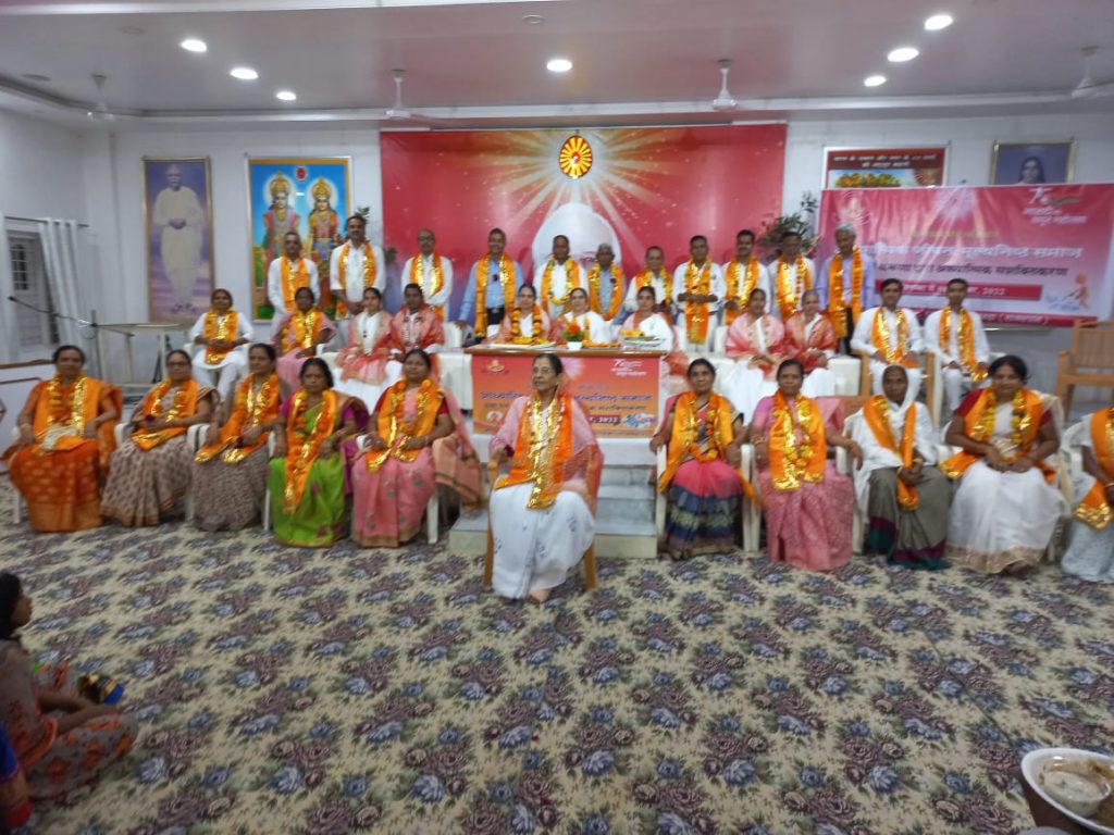समाज सेवा प्रभाग द्वारा आध्यात्मिक जीवन मूल्यनिष्ट समाज अभियान का सागवाड़ा परिक्षेत्र की सेवा संपन कर डूंगरपुर परिक्षेत्र में आने पर भव्य स्वागत